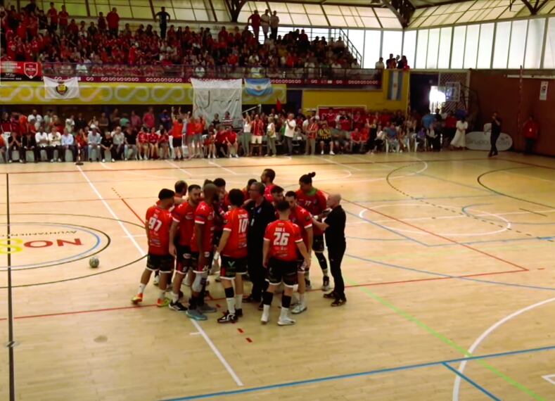 El conjunto ejidense en el Pabellón dónde se celebró la fase de ascenso.