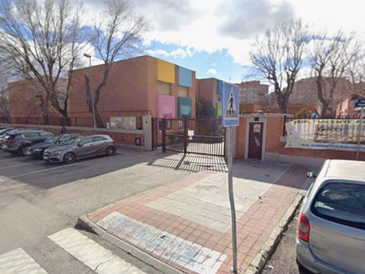 La oposición de Valdemoro denuncia que hay dos colegios con “graves” deficiencias en sus fachadas