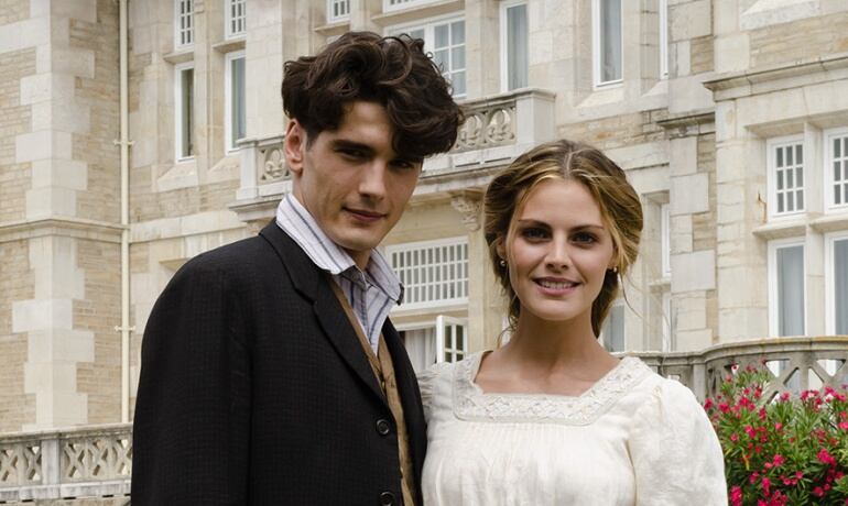 Yon González y Amaia Salamanca, protagonistas de &#039;Gran Hotel&#039;