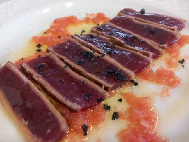 Trinchado de atún rojo