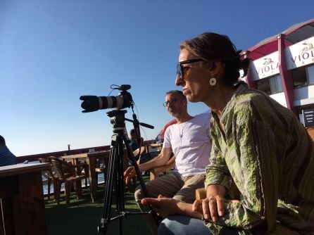 Ana grabando durante la realización del documental &#039;Condenadas en Gaza&#039;