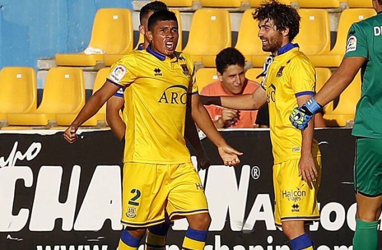 Fede Vega con la camiseta del Alcorcón de Segunda División