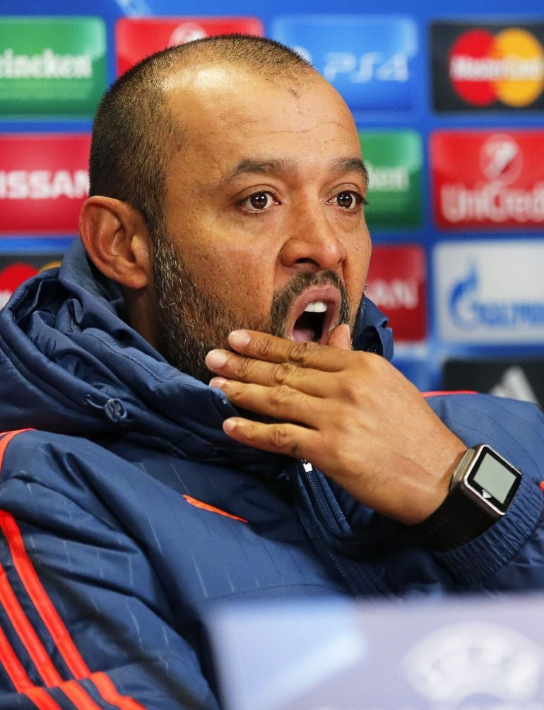 SPB01 SAN PETERSBURGO (RUSIA) 23112015 .- El entrenador del Valencia, el portugués Nuno Espirito Santo, da una rueda de prensa en San Petersburgo, Rusia, hoy 23 de noviembre de 2015, en la víspera de su enfrentamiento al Zenit de San Petersburgo en un partido del grupo H de la Liga de Campeones. EFEAnatoly Maltsev
