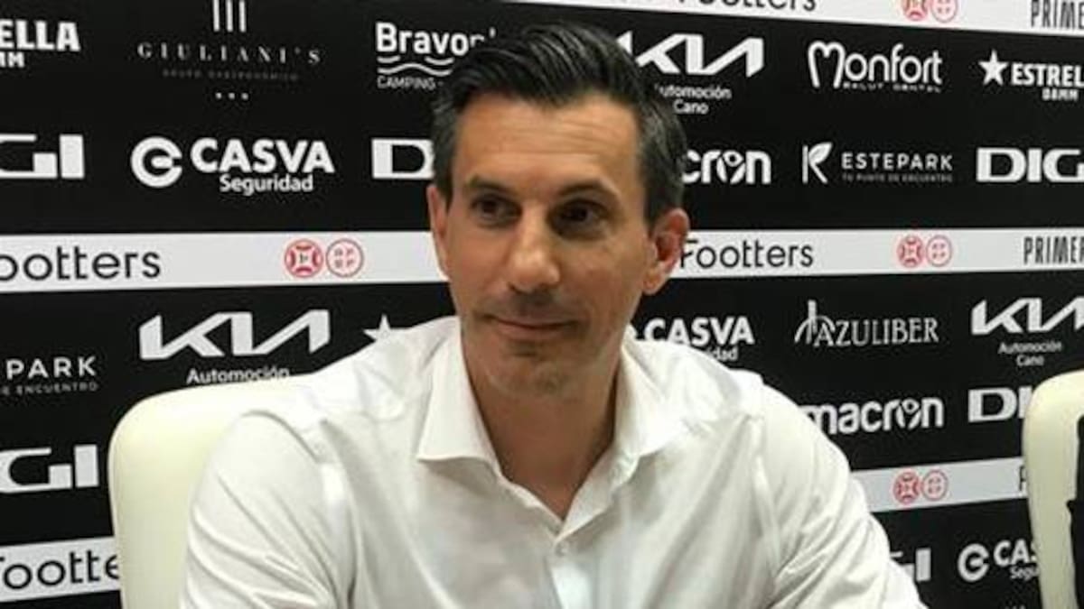 Bob Voulgaris ya ejecuta su plan de ruta al frente del C.D.Castellón