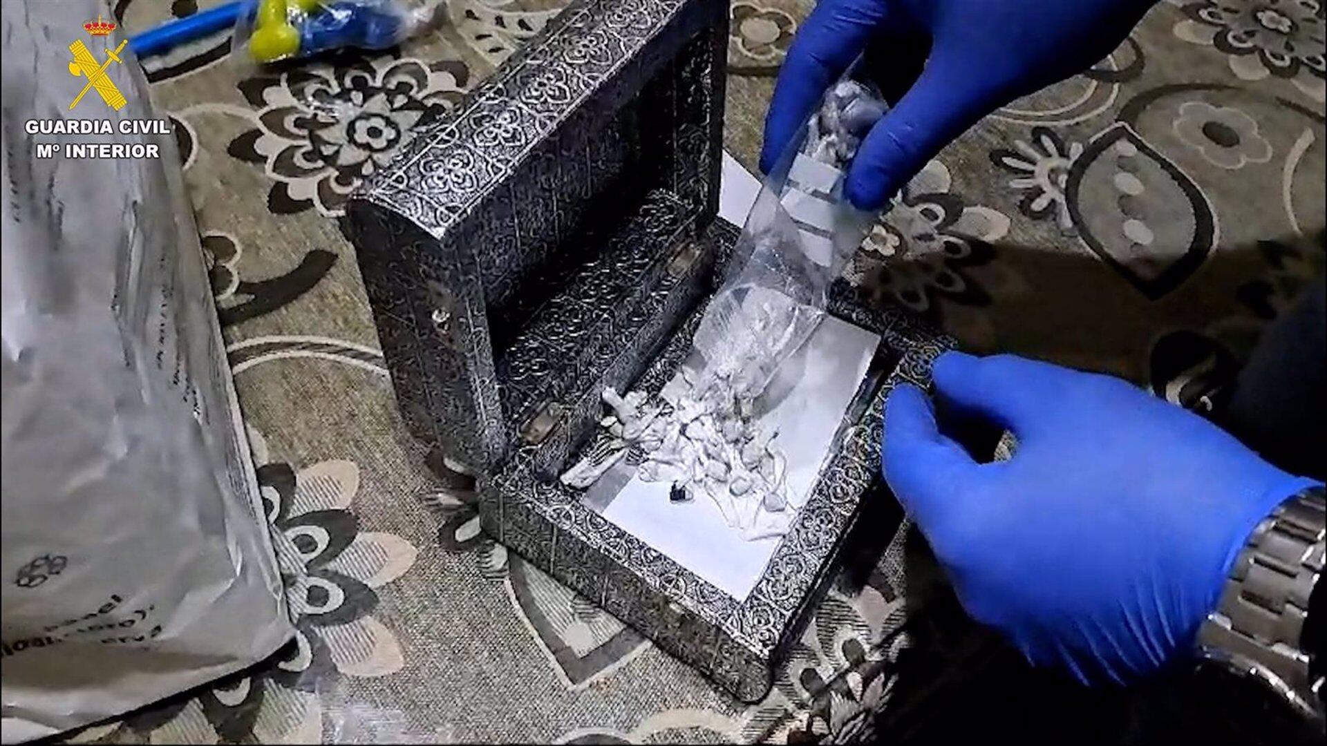 Parte del material intervenido