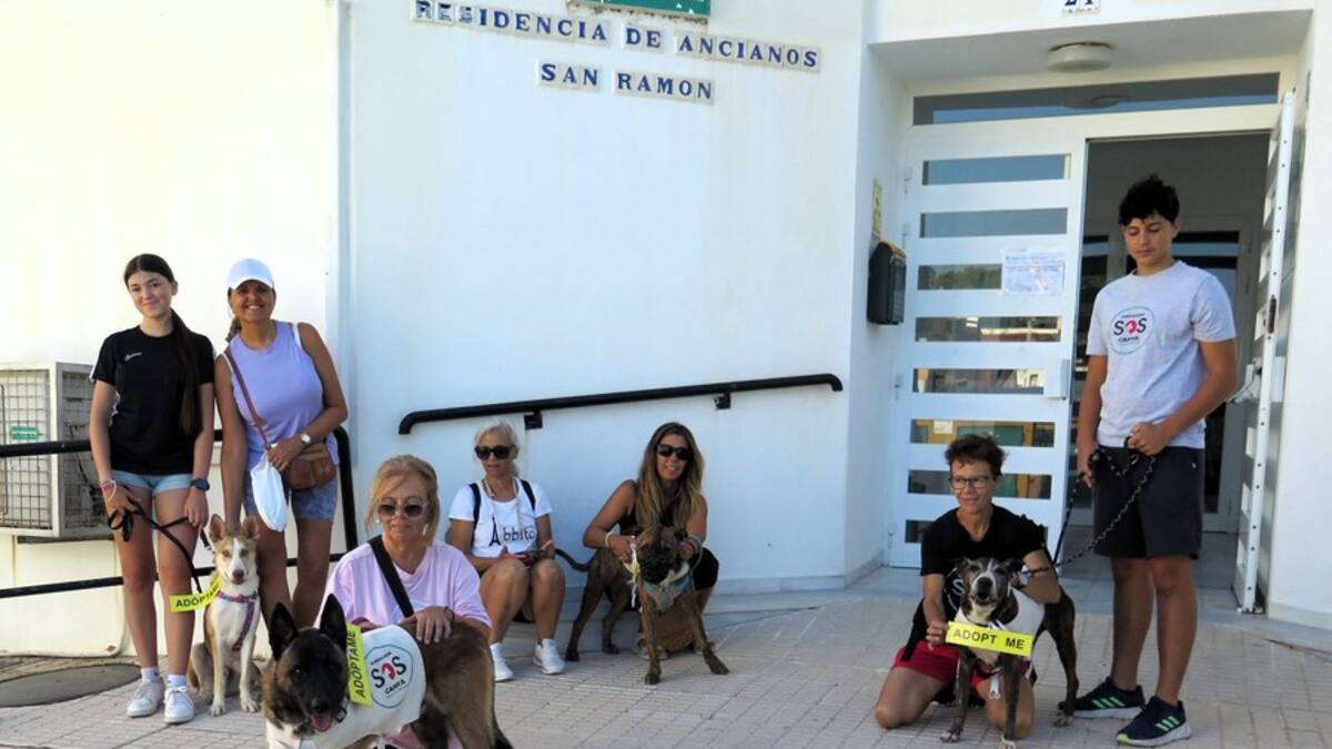 La Fundación Canya visita hogares de mayores de la comarca