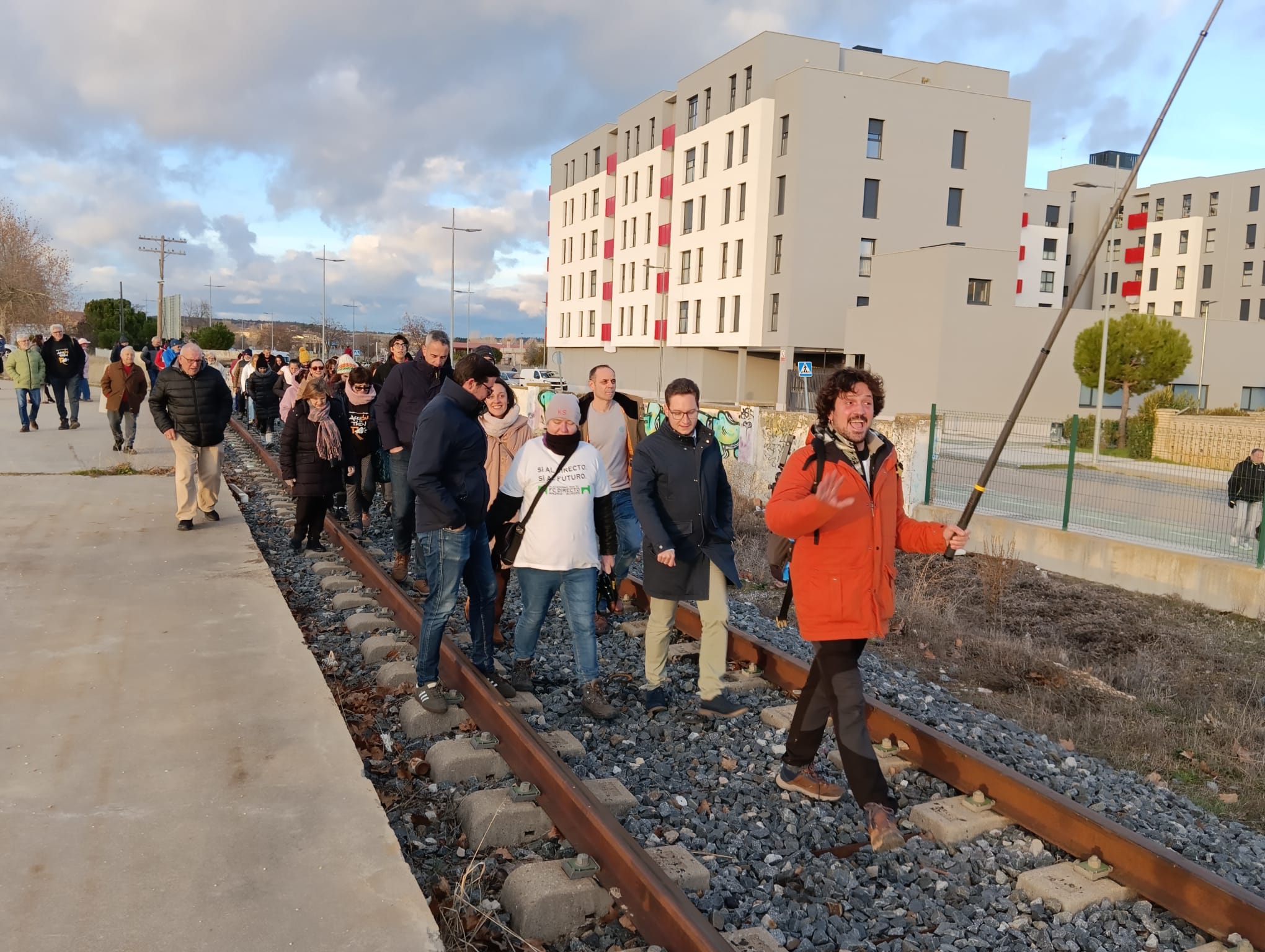 Movilización por el Tren Directo en Aranda con Carlo Cuñado al frente
