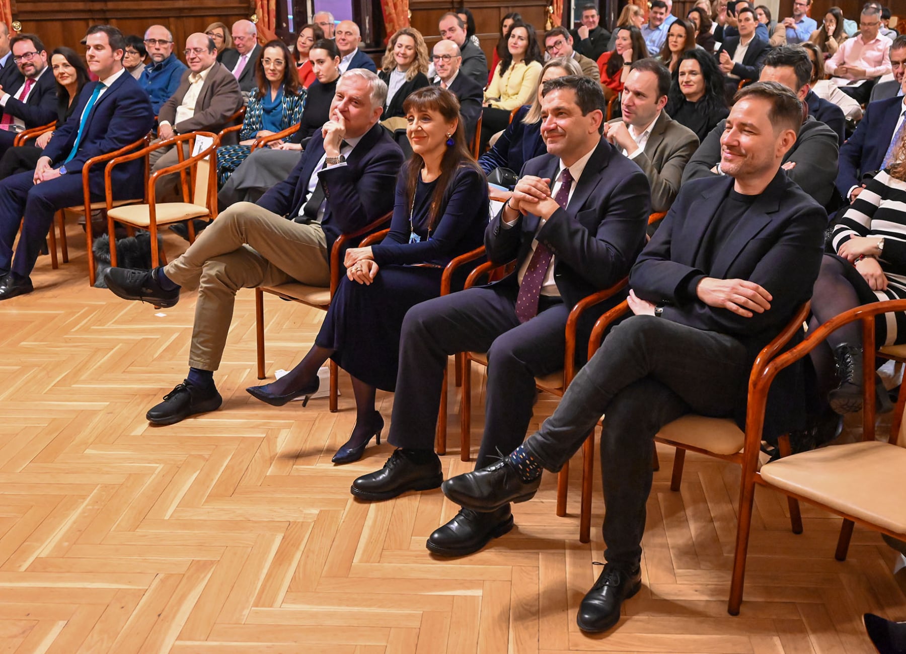 Autoridades durante la celebración de la entrega de premios de la APCR