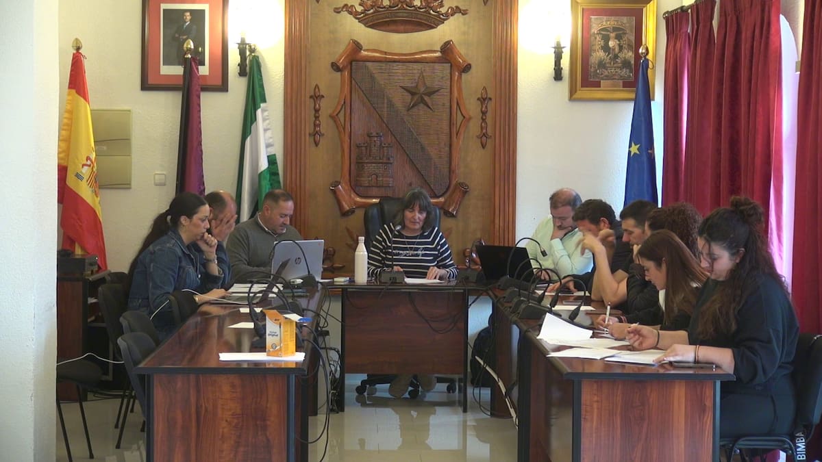 El Ayuntamiento de Jódar (IU +PP) privatiza el servicio de recogida de basura, que pasa a gestionar Resurja, que se suma a la del servicio de comedor de la Guardería Municipal de Aceituna