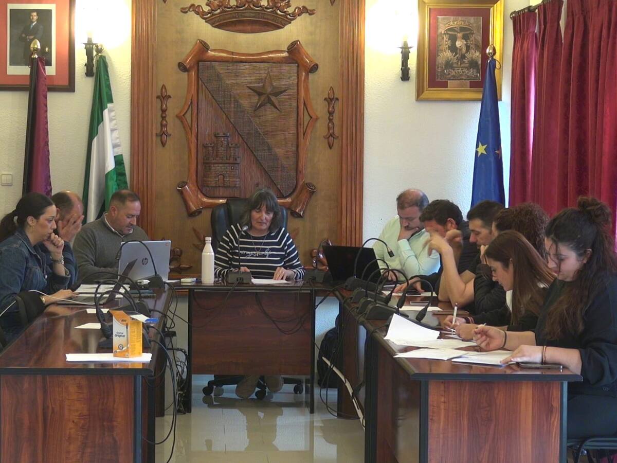 El Ayuntamiento de Jódar (IU +PP) privatiza el servicio de recogida de basura, que pasa a gestionar Resurja, que se suma a la del servicio de comedor de la Guardería Municipal de Aceituna