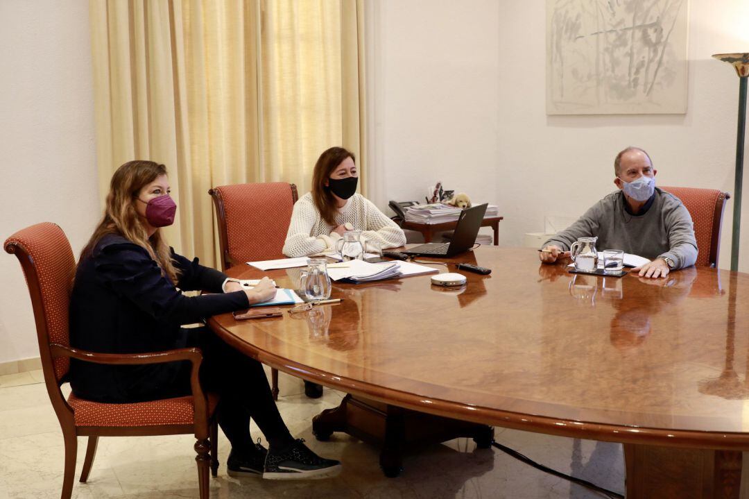 consellera Gómez y la presidenta Armengol