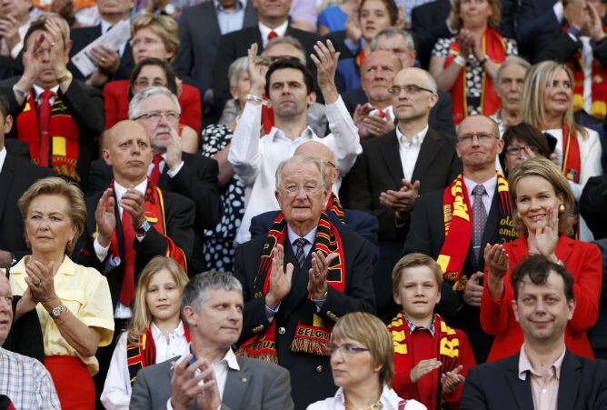 El rey Alberto II de Bélgica durante la Eurocopa del año 2000