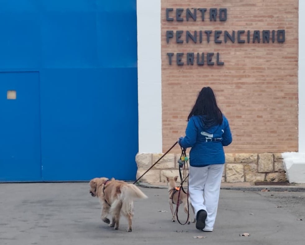 Perruneando Teruel en el Centro Penitenciario