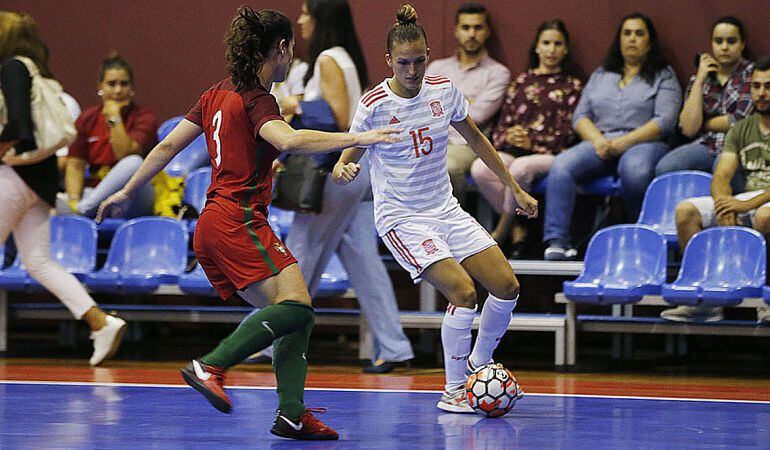 España se ha enfrentado a Portugal en dos amistosos de preparación, con balance de una victoria (0-1) y una derrota (2-1) para las de Claudia Pons. 