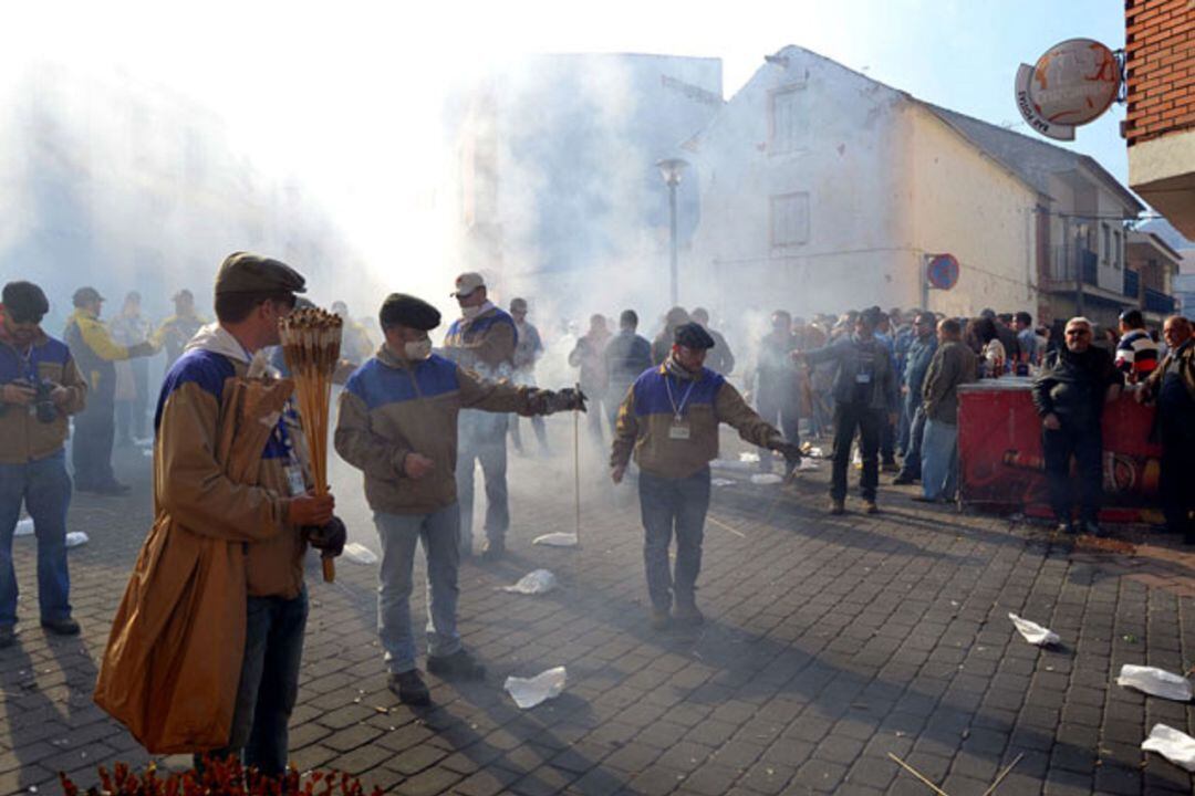 Lanzamiento de cohetes en la fiesta de &#039;Las Paces&#039;