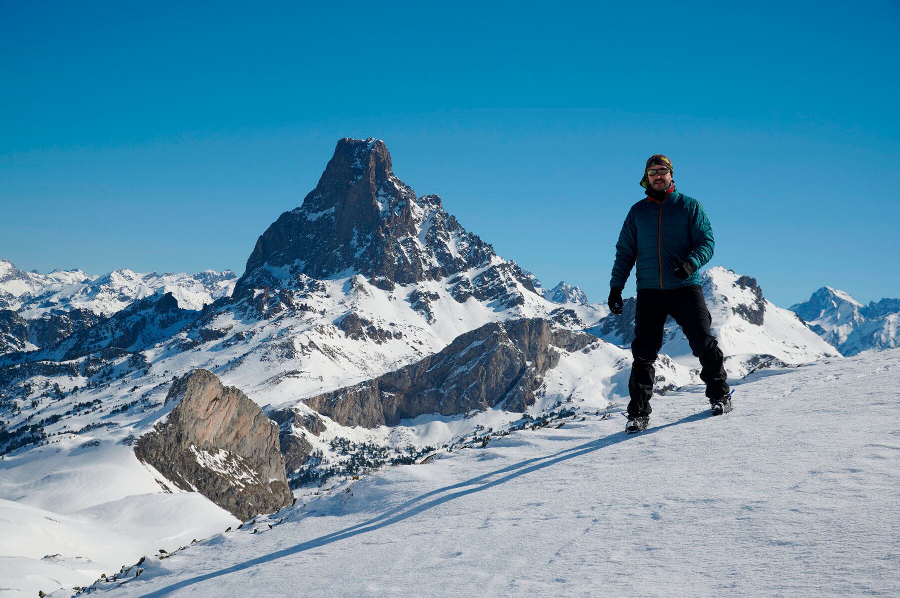 Germán Linares, en un paisaje de los Pirineos