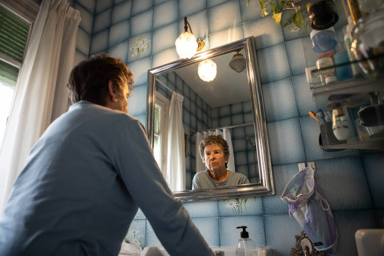 Maricarmen, con 87 años, está a punto de ser desahuciada por un fondo buitre