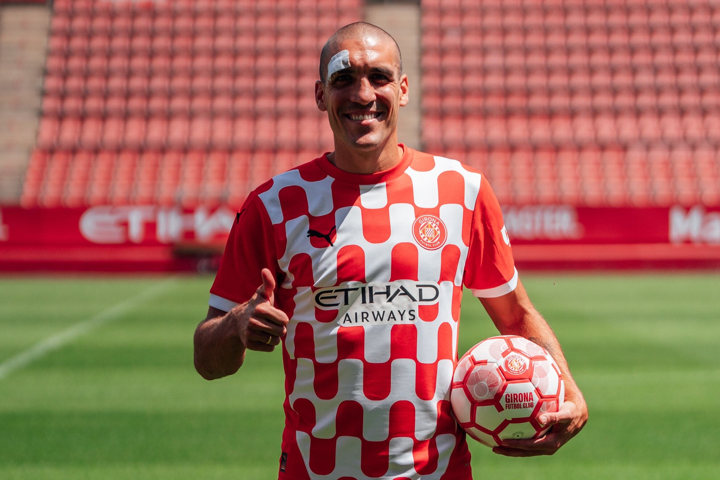 Oriol Romeu presentat com a nou jugador del Girona FC.