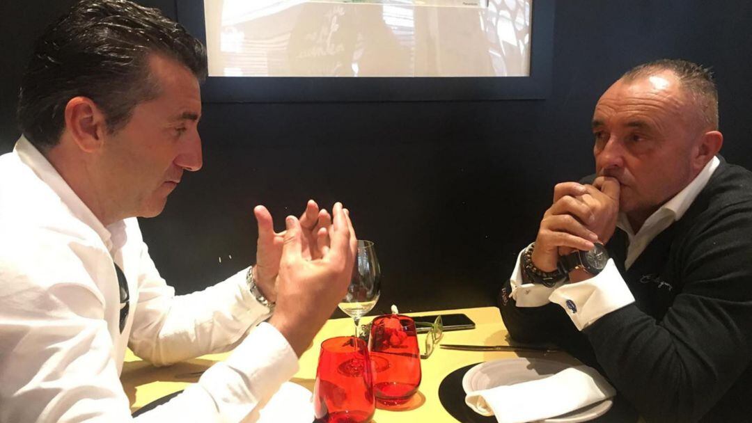 Josu Uribe el pasado lunes en Gijón con Edu Villegas 