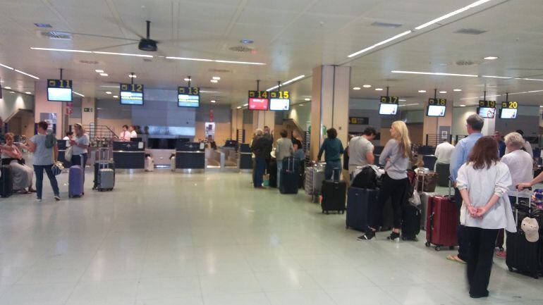 El tráfico aéreo mantiene la tendencia alcista