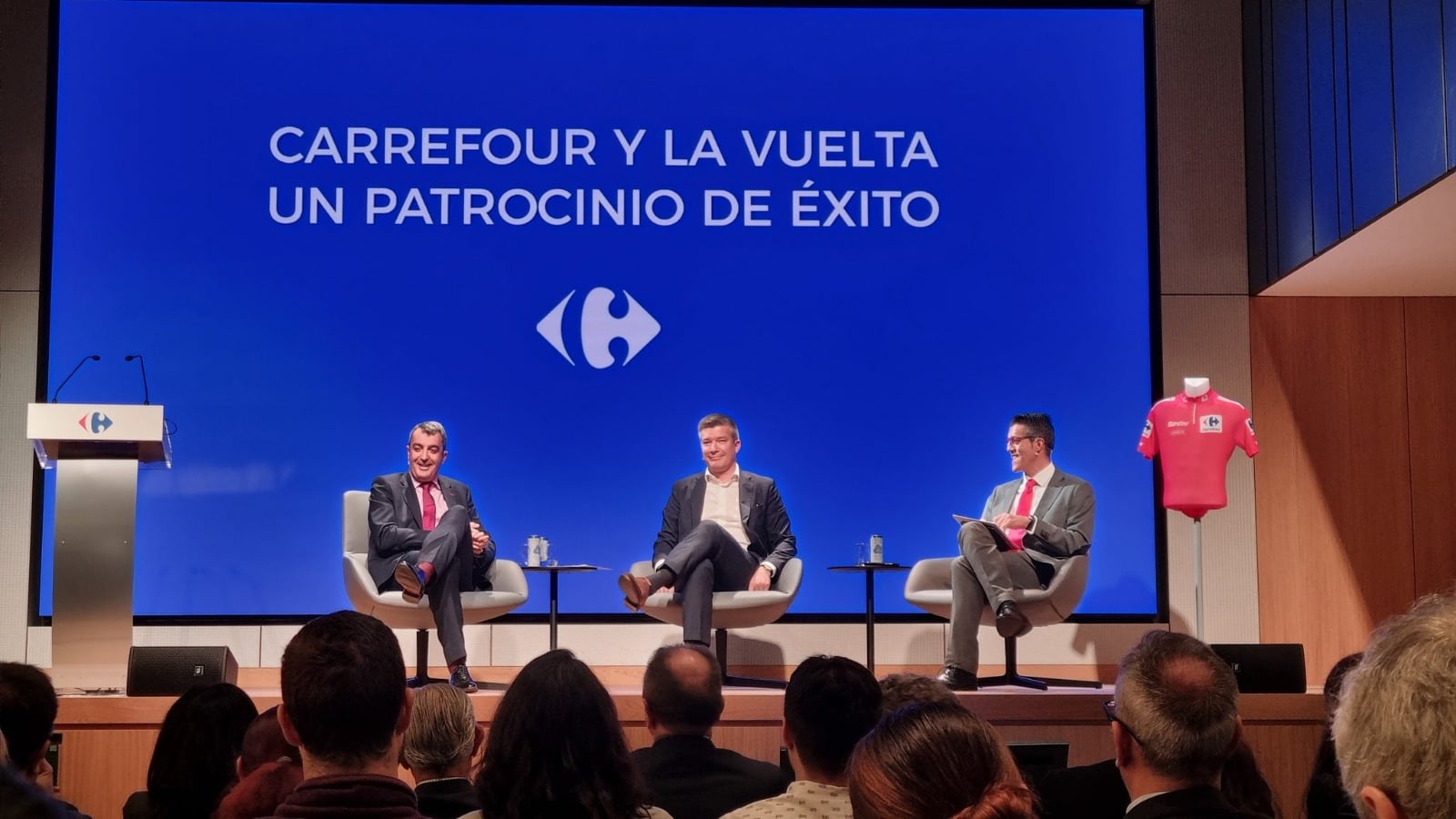 La Vuelta presenta su carrera femenina