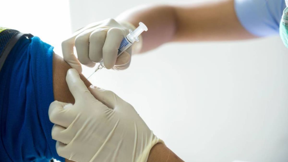 Los menores de 65 años de riesgo ya se pueden vacunar de la gripe en Galicia