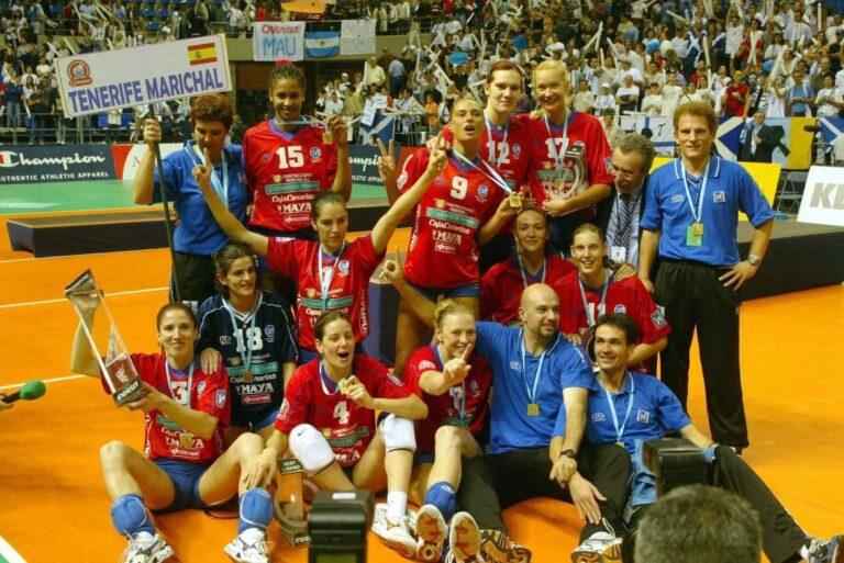 El Tenerife Marichal alzó el máximo título europeo de voleybol en 2004.