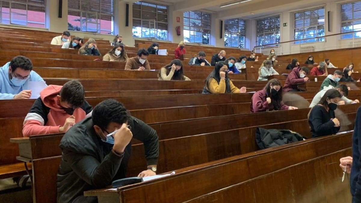 La UMU mantiene los exámenes presenciales desde el próximo lunes