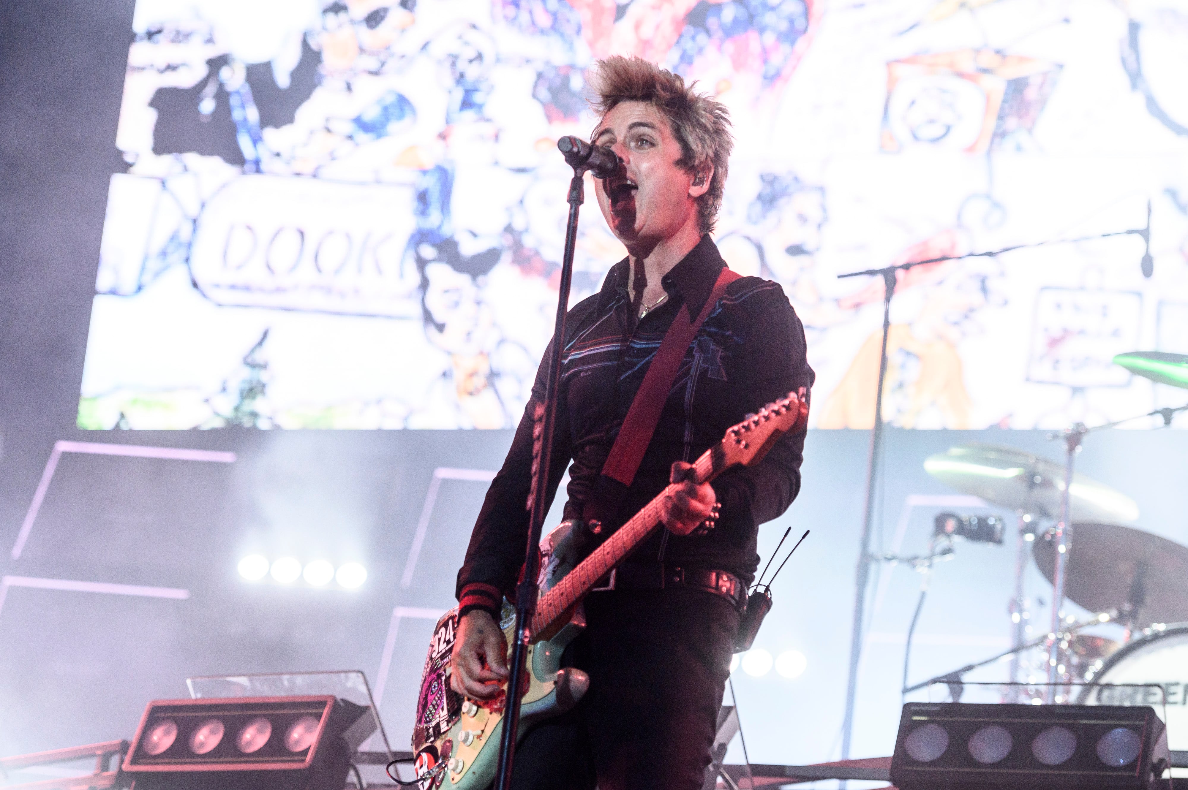 Billie Joe Armstrong durante el concierto de Green Day en La Caja Mágica (Madrid)