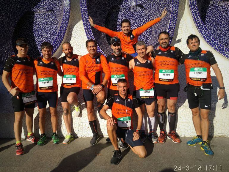 Varios de los componentes del equipo de Media Maratón de la Universidad de Alicante
