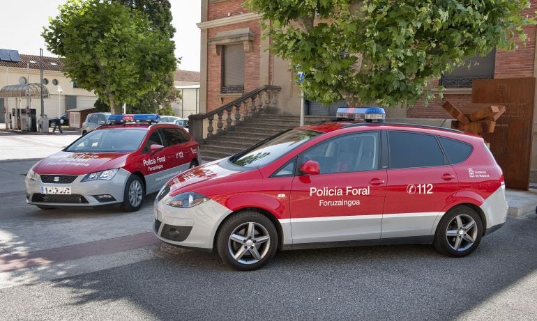 Vehículos de la Policía Foral