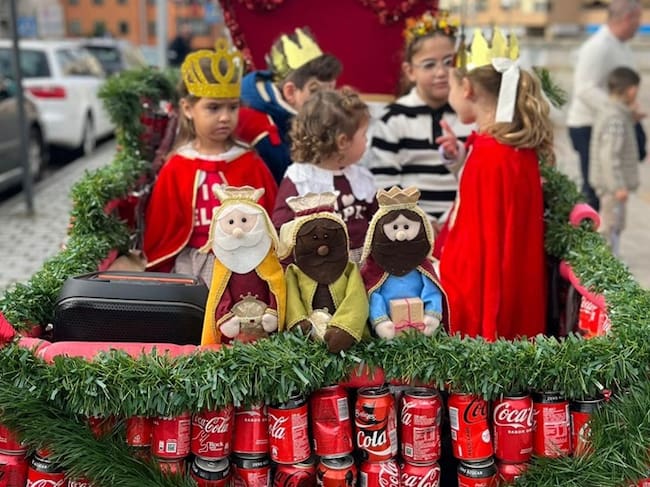 Arrastre de latas en Algeciras