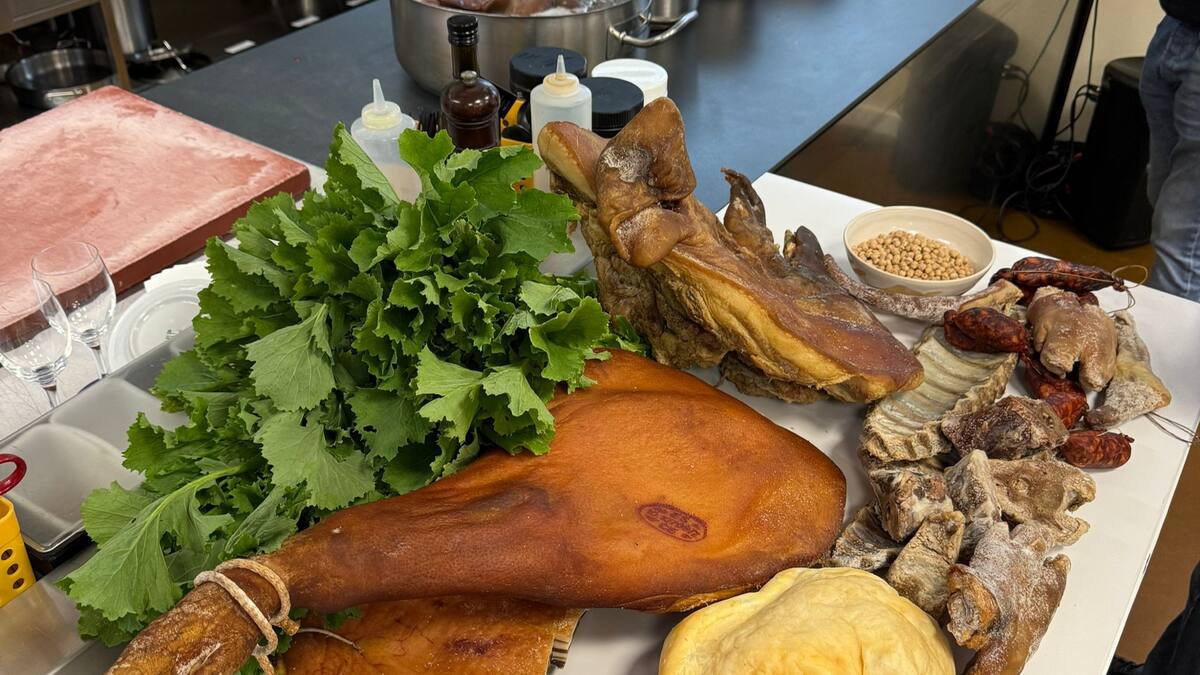 El chef Álex Iglesias desvela el secreto del cocido de Lalín