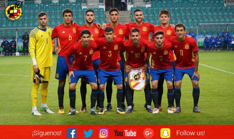 La selección española súb-21 se enfrenta desde las 19:30 horas de este martes a Estonia.