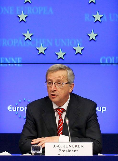 El presidente del Eurogrupo, Jean-Claude Juncker, ha asegurado en declaraciones a la SER que habrá una solución ante la desviación del déficit público, calculado por el Gobierno español en un 8,51% del PIB