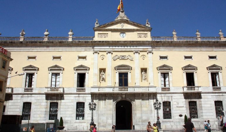 Façana de l'Ajuntament de Tarragona.