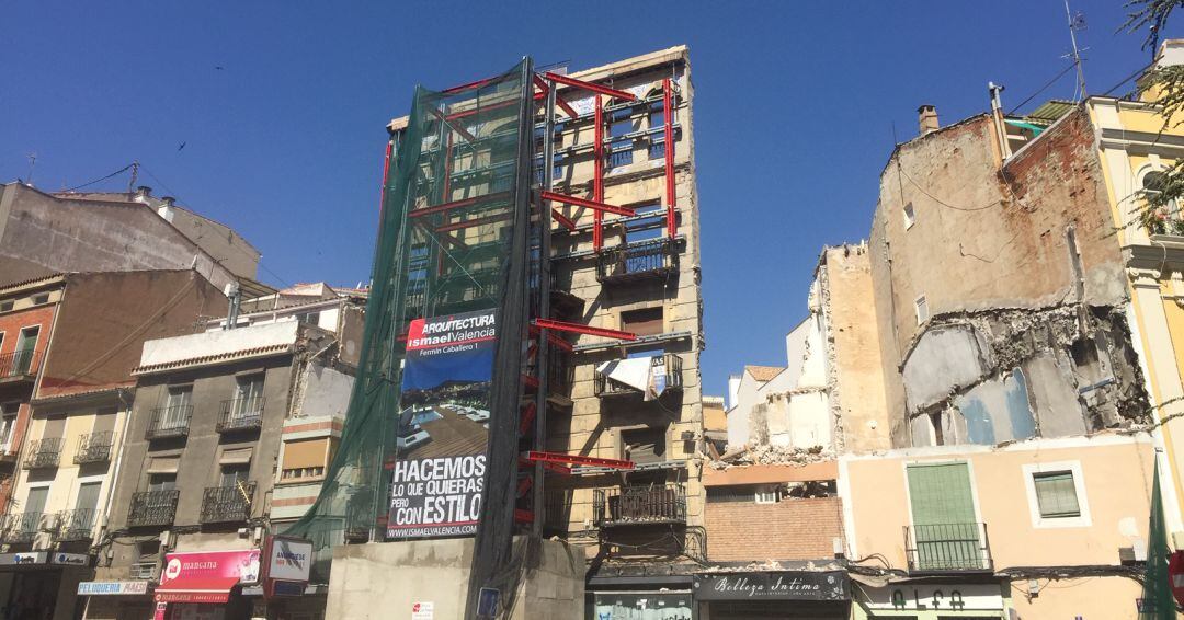 La fachada que se apuntaló para su preservación, en una imagen de archivo