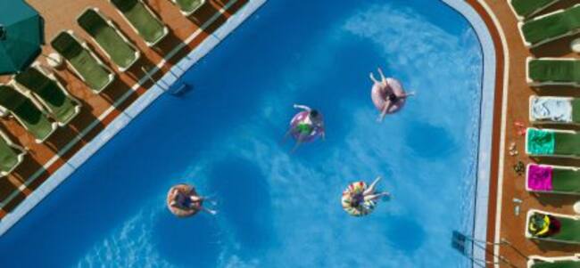 "En estos momentos más que vender los recursos turísticos de los que disponemos, prima más vender seguridad", asegura Ángel Pascual, director de la Cátedra de Turismo de la UMU