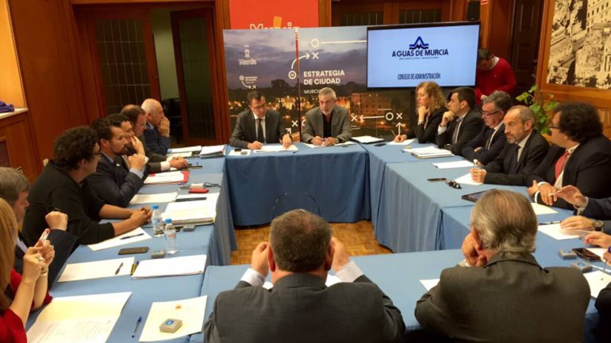 El Ayuntamiento de Murcia aprueba el proyecto bajada de tarifas agua
