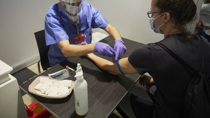 La consejera de Salud de Navarra reconoce que el foco de Mendillorri es "el que más preocupa"