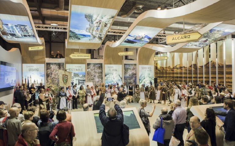 El stand de Aragón, durante una de las representaciones históricas