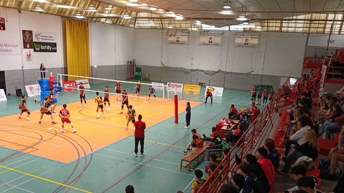 Xàtiva no da opciones a sus rivales y clasifica ya a sus dos equipos para los Campeonatos de España