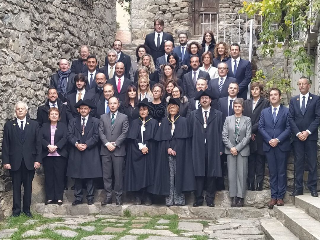 Foto de família després de la presa de jurament dels nous consellers generals Oliver Alís i Carles Sánchez