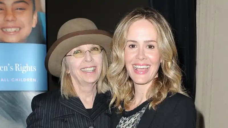 Sarah Paulson junto a Diane Keaton
