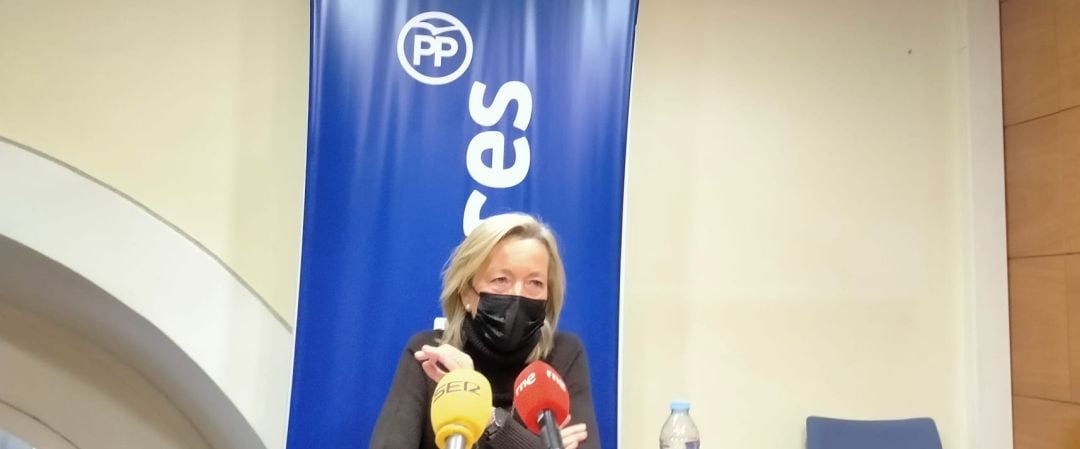 Rosa Gallego en rueda de prensa