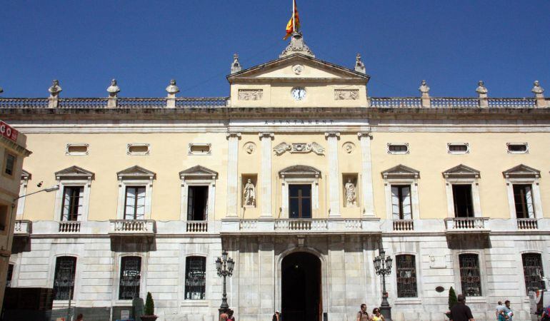 Façana de l'ajuntament de Tarragona.