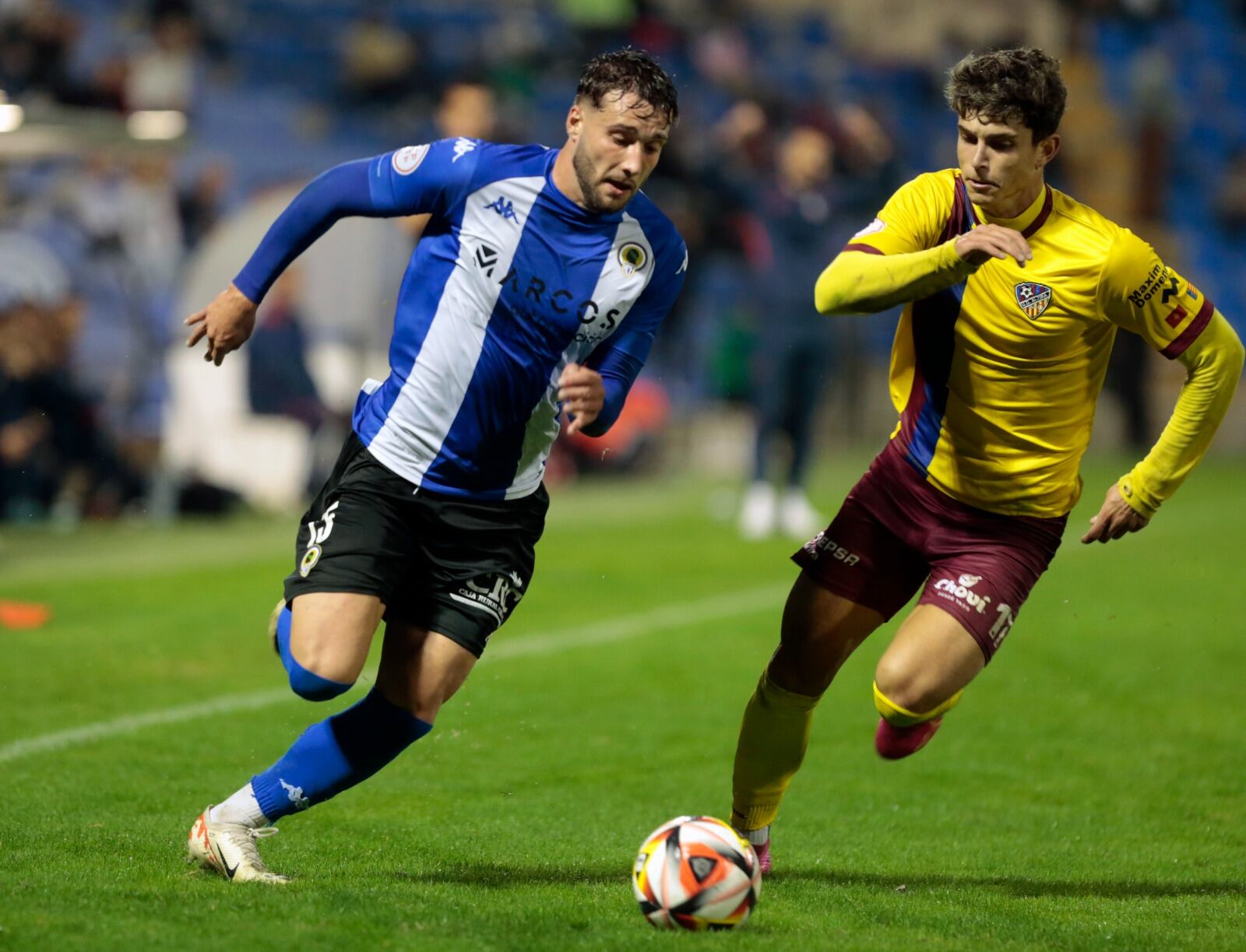 Samu Vázquez, en un partido con el Hércules