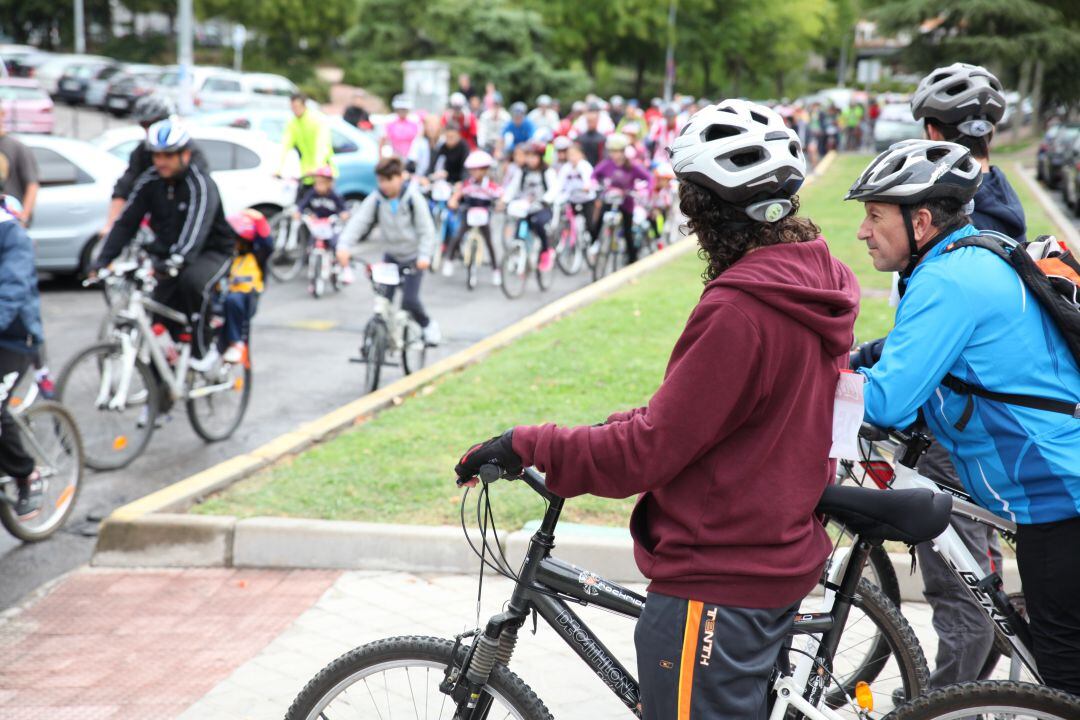 Imagen de una bicicletada organizada en Fuenlabrada en el año 2013.