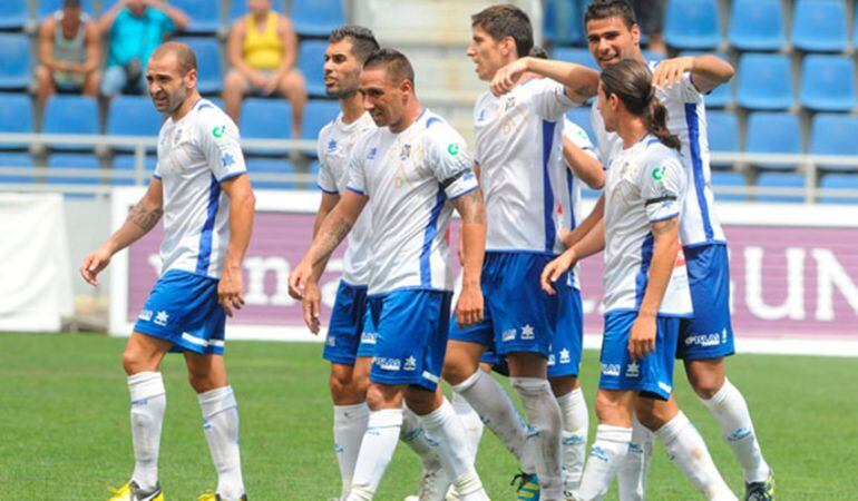 Chechu y Yeray con la camiseta del Tenerife