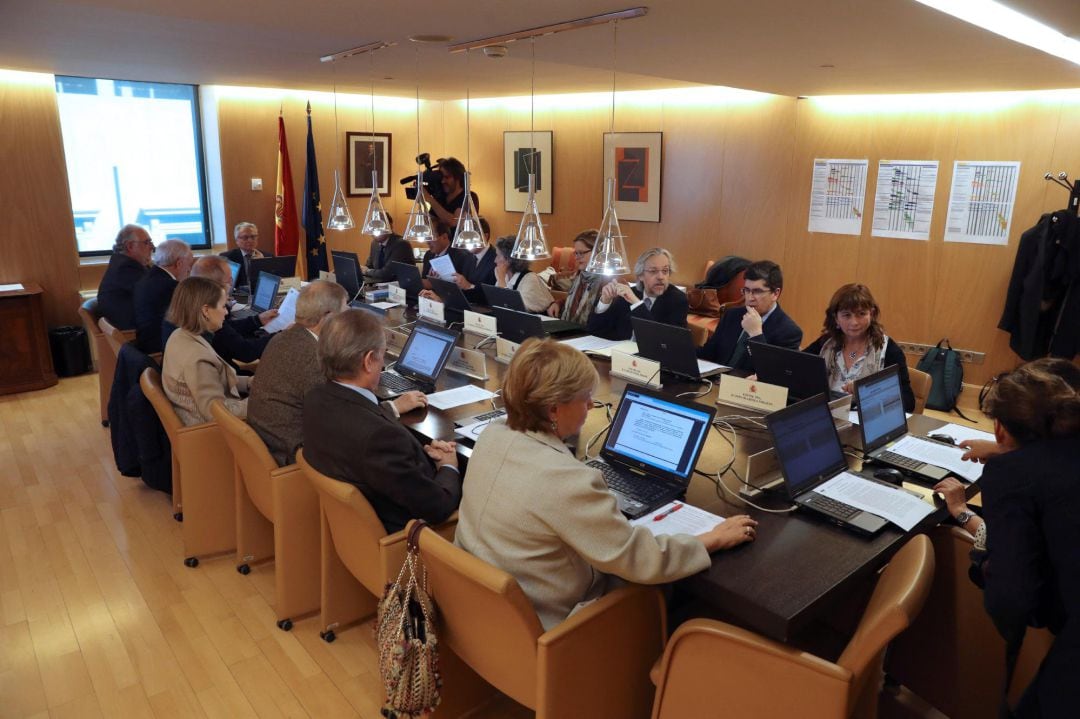 Vista general de la reunión de la Junta Electoral Central en el Congreso de los Diputados